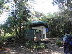 20120714-KINABAL-SHELTER.jpg
