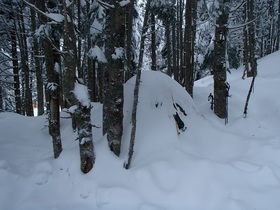 20141229-赤岳から戻るとテントがかくれんぼ.jpg